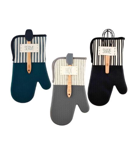 Mud Pie Christmas Oven Mitt & Utensil Set Whisk