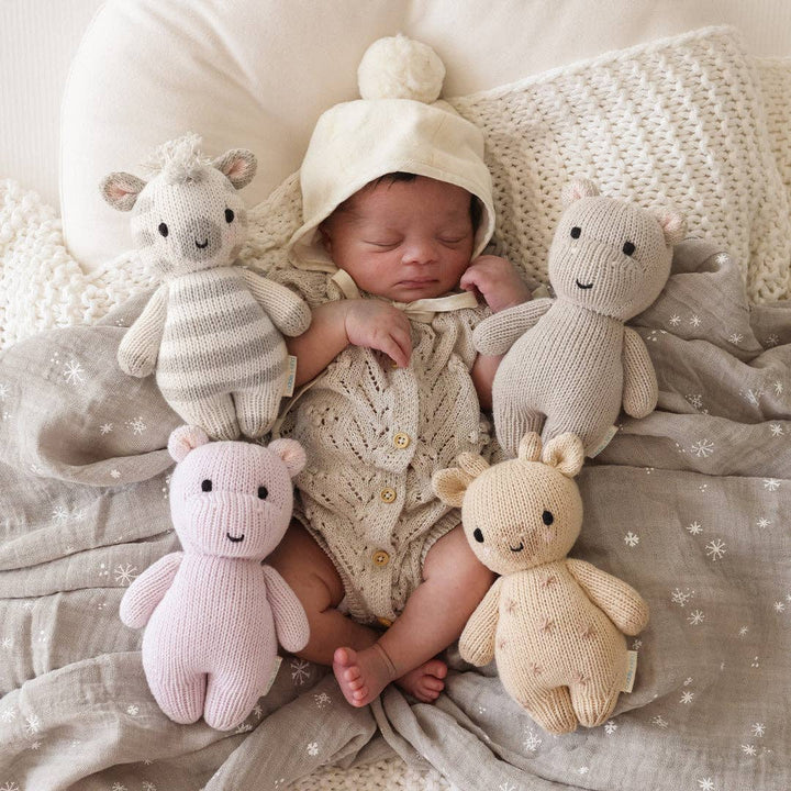 Cuddle+Kind Baby giraffe, gives 5 meals
