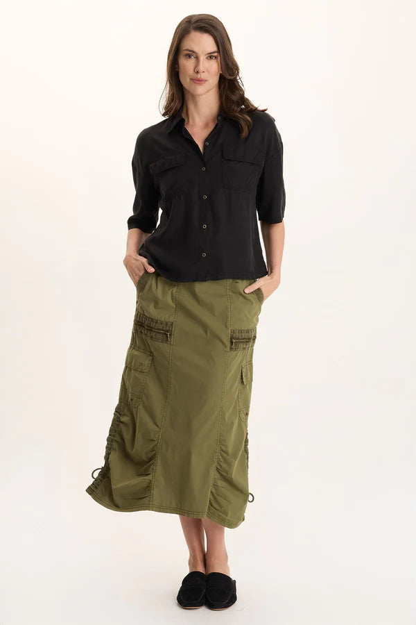 XCVI Tage Soft Twill Snap-Up Top  in Black