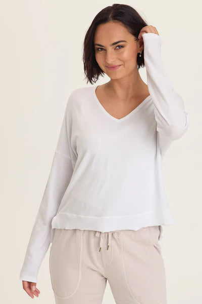 XCVI Wearables Odilia High-Low Long Sleeve V-Neck Top  in White