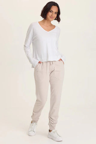 XCVI Wearables Odilia High-Low Long Sleeve V-Neck Top  in White