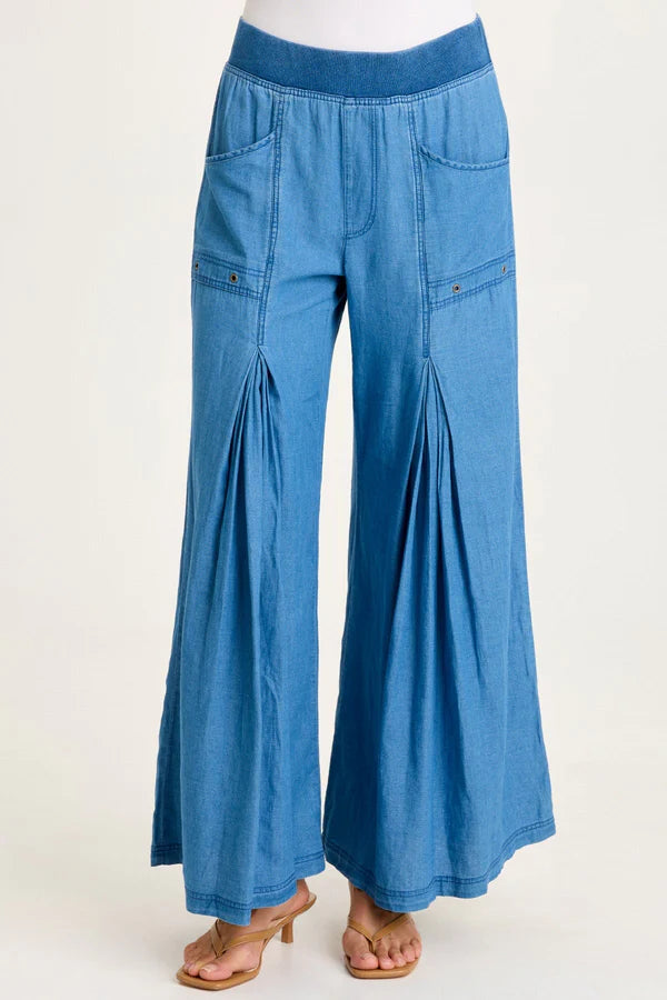 XCVI Jerona Indigo Pleated Wide Leg Pant  in Etiolate Wash