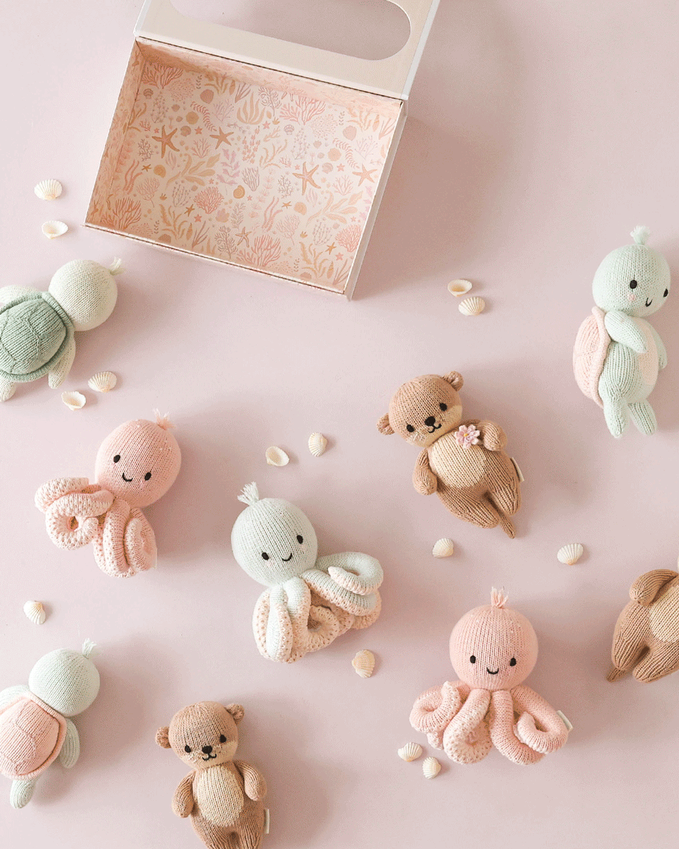 Cuddle+Kind Baby octopus (soft coral pink)