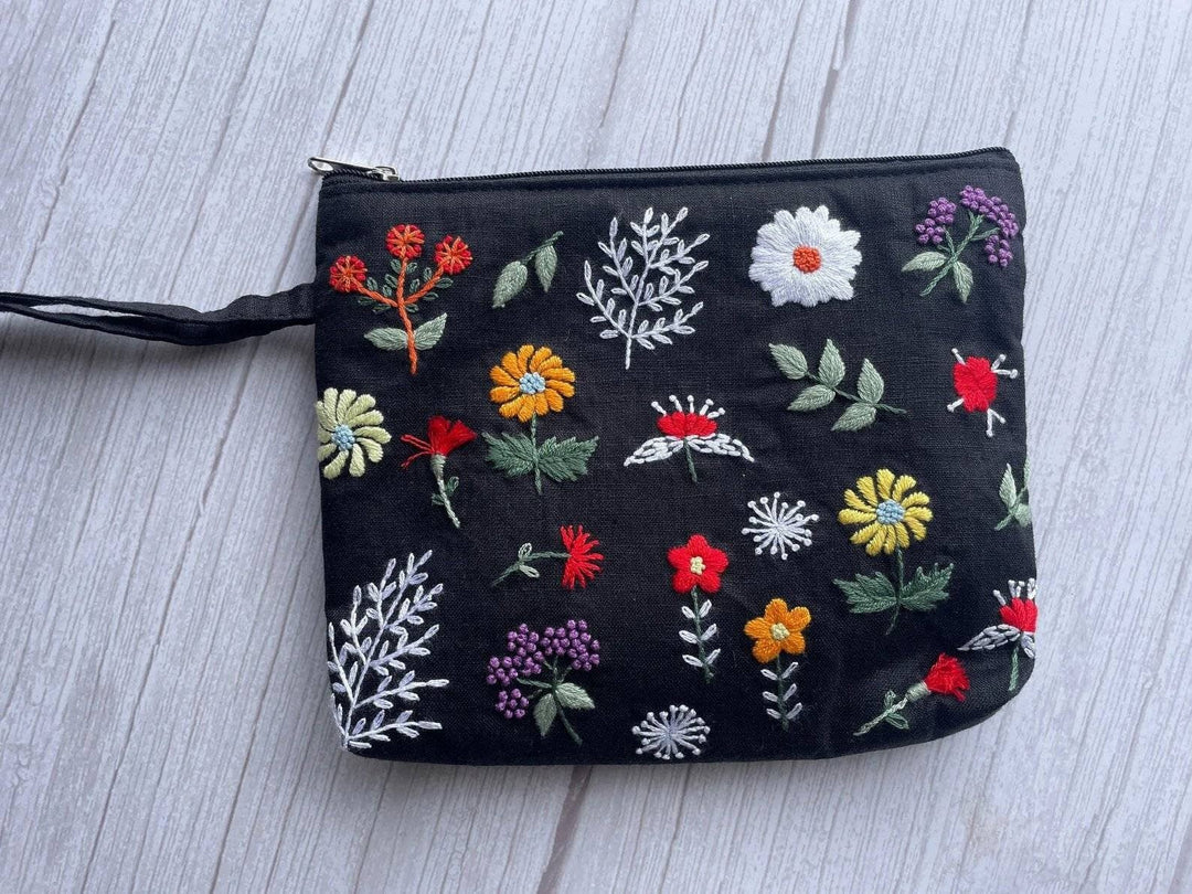 Flower Embroidered Cosmetics Bag, Collection Madeline✅
