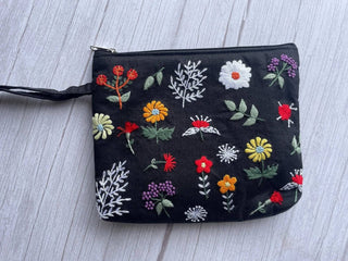 Flower Embroidered Cosmetics Bag, Collection Madeline✅