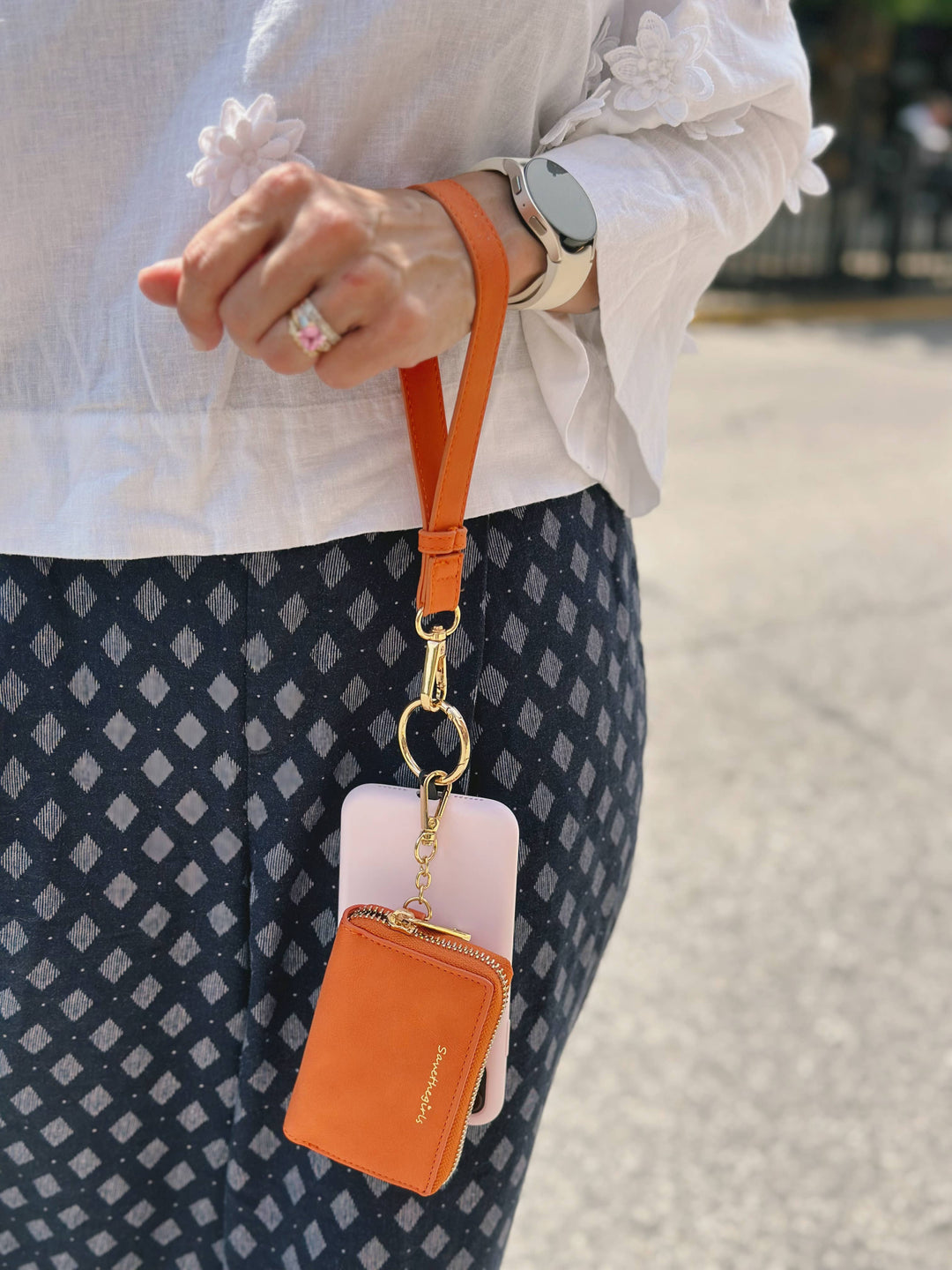 Clip &amp; Go Brushed Vegan Leather Phone Lanyard - Rfid Pouch