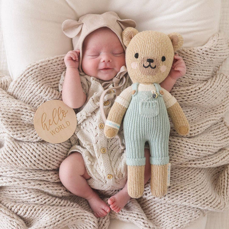 Cuddle+Kind Charlie the honey bear, gives 10 meals