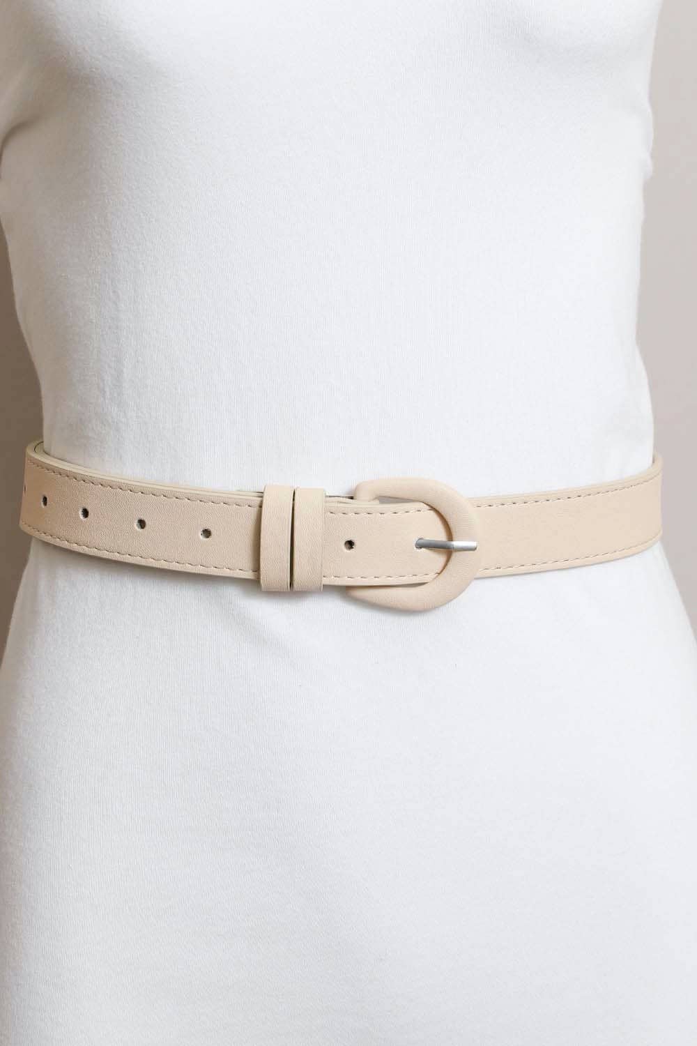 Classic Vegan Leather Belt - Stylish Round Buckle 🥋