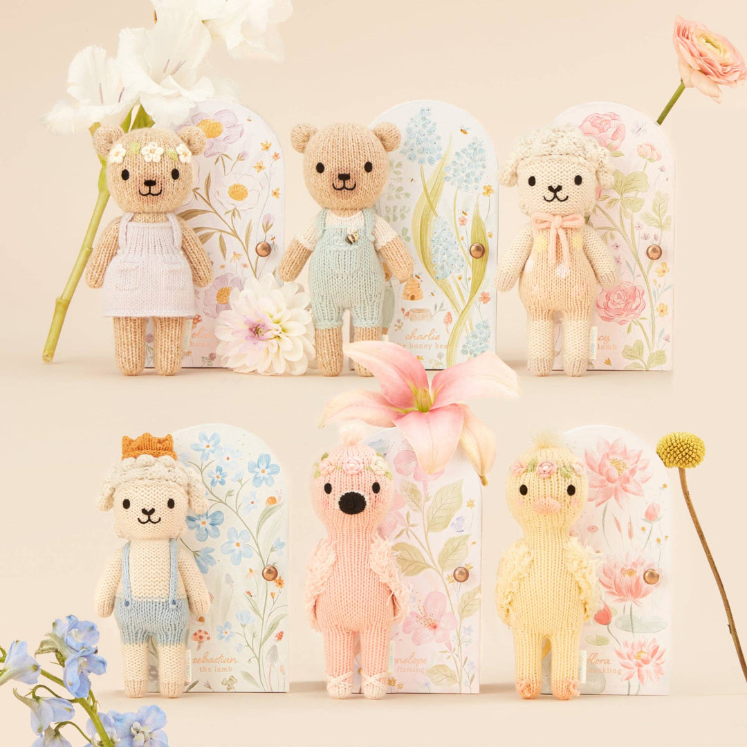 Cuddle+Kind Tiny Charlie the honey bear, gives 10 meals