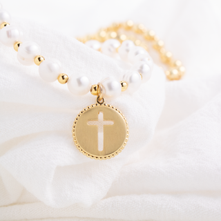Splendid Iris Pearl With Cross Bracelet