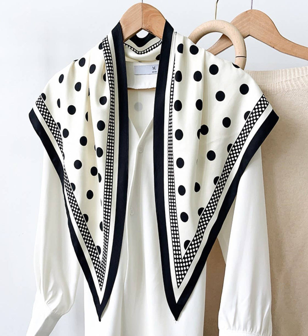 Printed Triangle Scarf – Bandana Style Wrap / Shawl