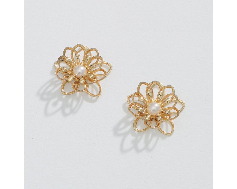 Delicate Gold Flowers with Pearl