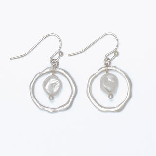 Earrings-Hammered Gold w Pearl Drop