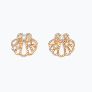 Cuties Earrings-Open Gold Scallop w Pearls
