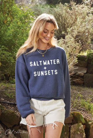 SALTWATER AND SUNSETS Mid Graphic Sweatshirt: HEATHER MIDNIGHT