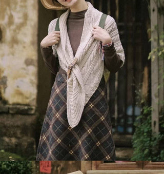 Handcrafted Buckle Triangular Shawl