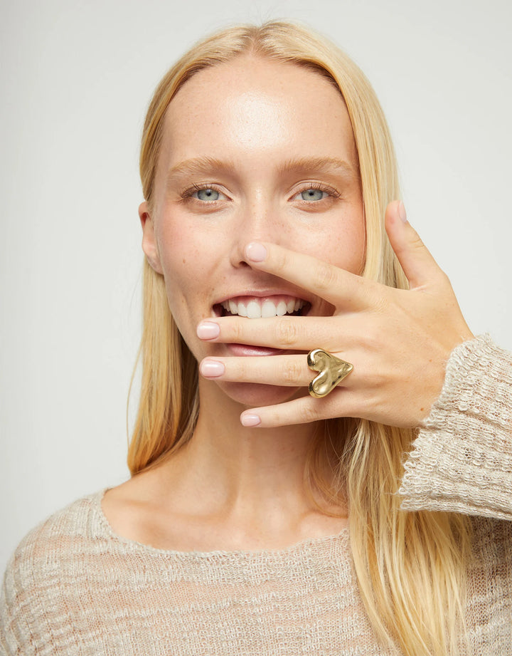 UNOde50 Maxi ring with heart shape Gold