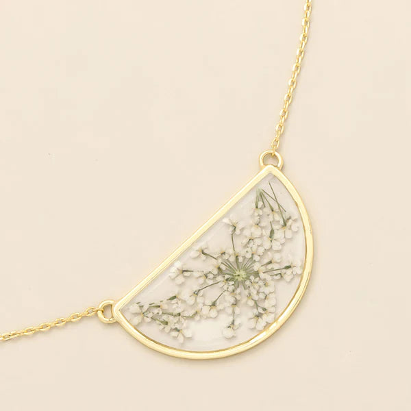 Scout Pressed Flower Necklace - White Lace Flower/Gold
