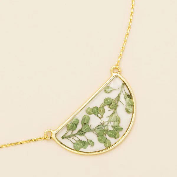 Scout Pressed Flower Necklace - Green Peppergrass/Gold