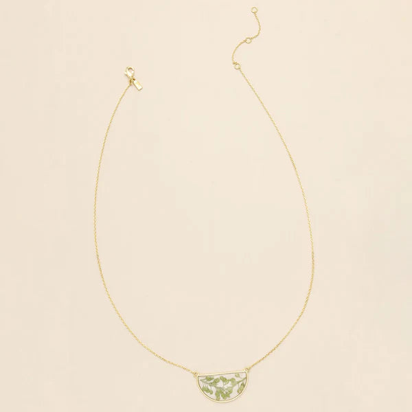 Scout Pressed Flower Necklace - Green Peppergrass/Gold