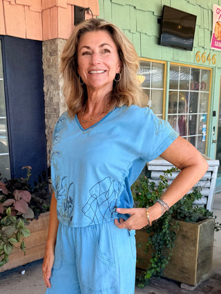 XCVI Embroidered Dashell Twill Top Aztec Sky Pigment