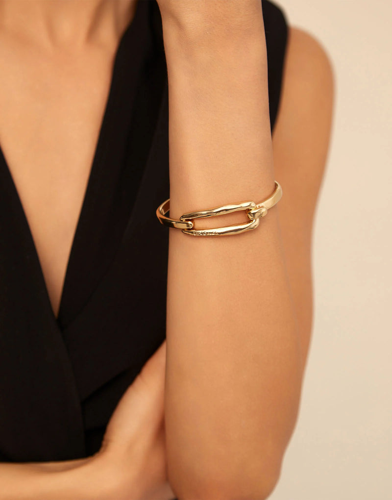 UNOde50 Bangle bracelet with buckle - Gold