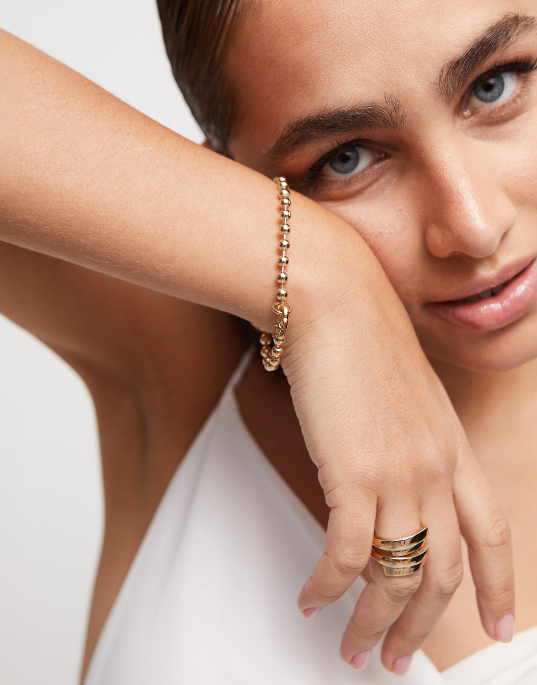 UNOde50 Beaded charm bracelet - Gold