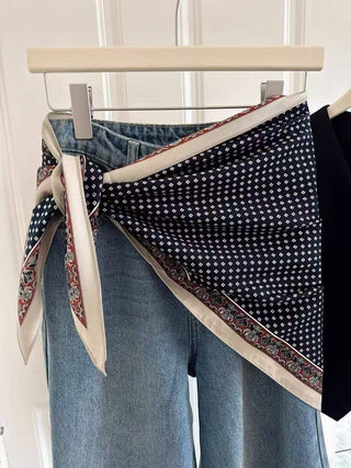 Printed Triangle Scarf – Bandana Style Wrap / Shawl