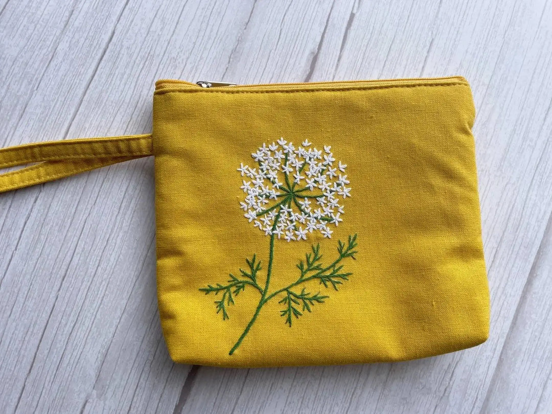 Flower Embroidered Cosmetics Bag, Collection Madeline✅