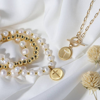 Splendid Iris Pearl With Cross Bracelet