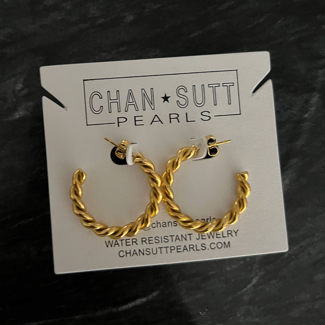 MEDIUM TWIST HOOPS