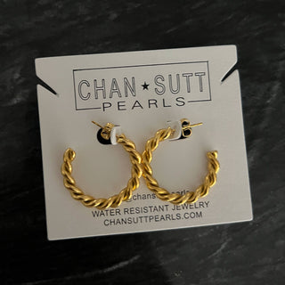 MEDIUM TWIST HOOPS