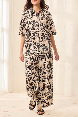 Tribal Linen Short Sleeve Button-Front Printed Camp Shirt - Canvas